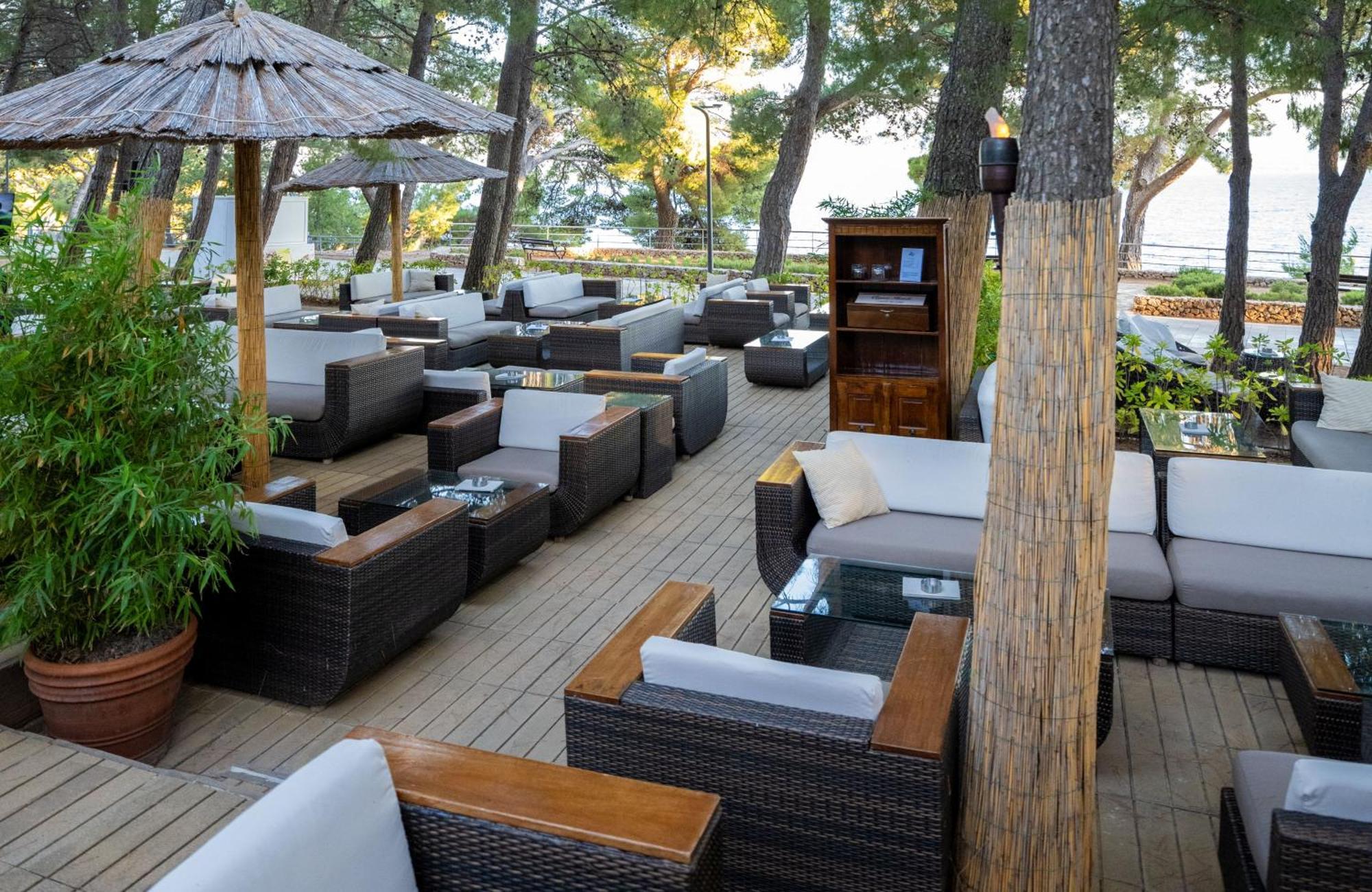 Bluesun Hotel Borak Bol Exterior foto